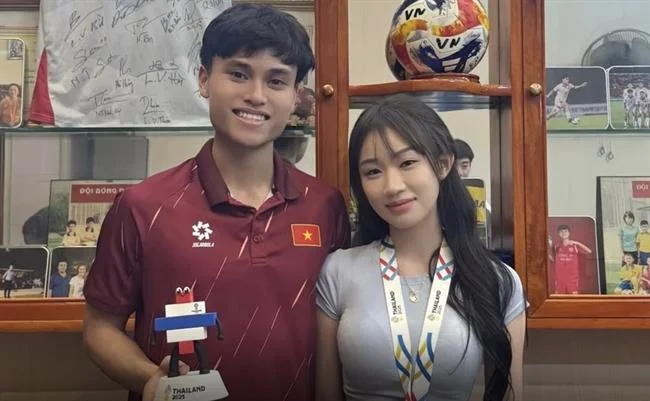 Tuyển thủ eSports đang thi đấu tại 98win xổ số